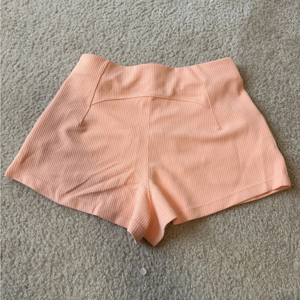 Lululemon Softstream Ribbed Shorts - Picture 3 of 3